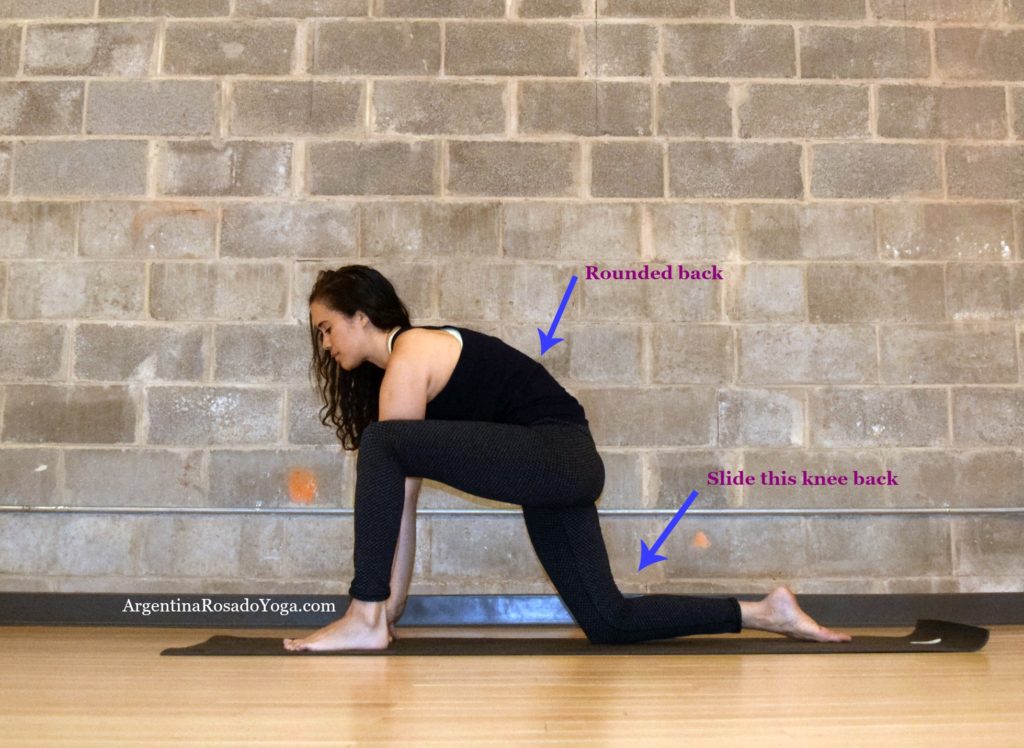 Misalignment - How to do lizard pose - yoga basics for beginners 3