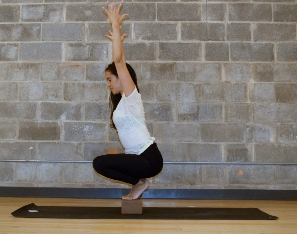 How to do Crow Pose - Bakasana - Argentina Rosado Yoga 2