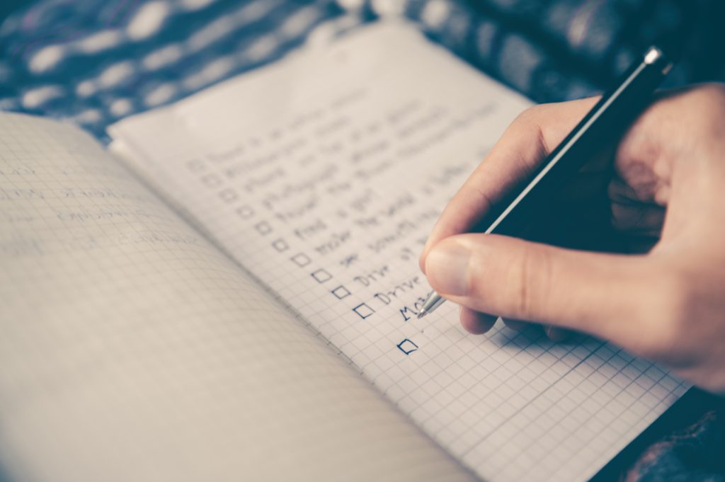 6 mindful habits to alleviate stress and anxiety - to-do lists