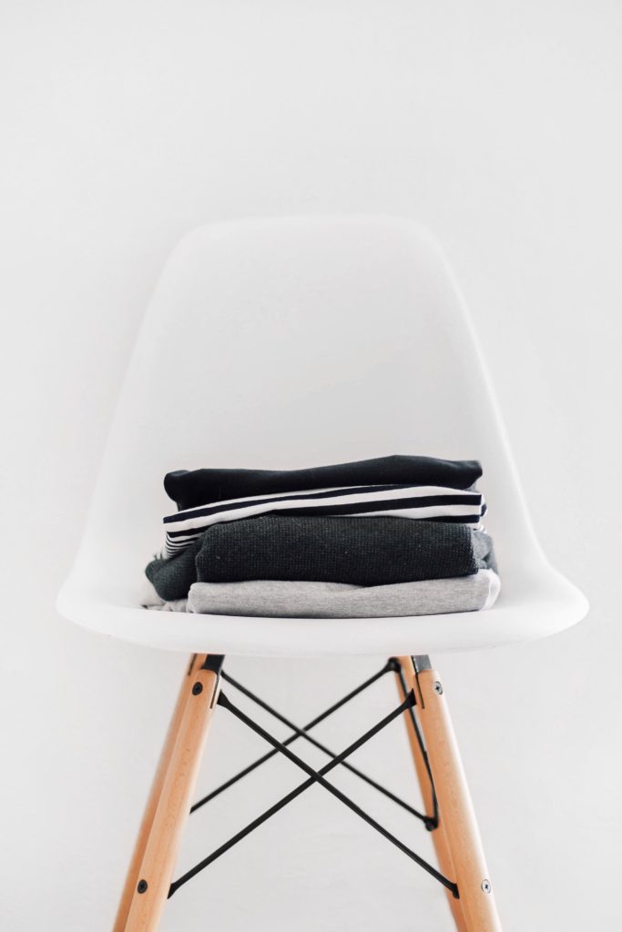 6 mindful habits to alleviate stress and anxiety - to-do lists - minimalism