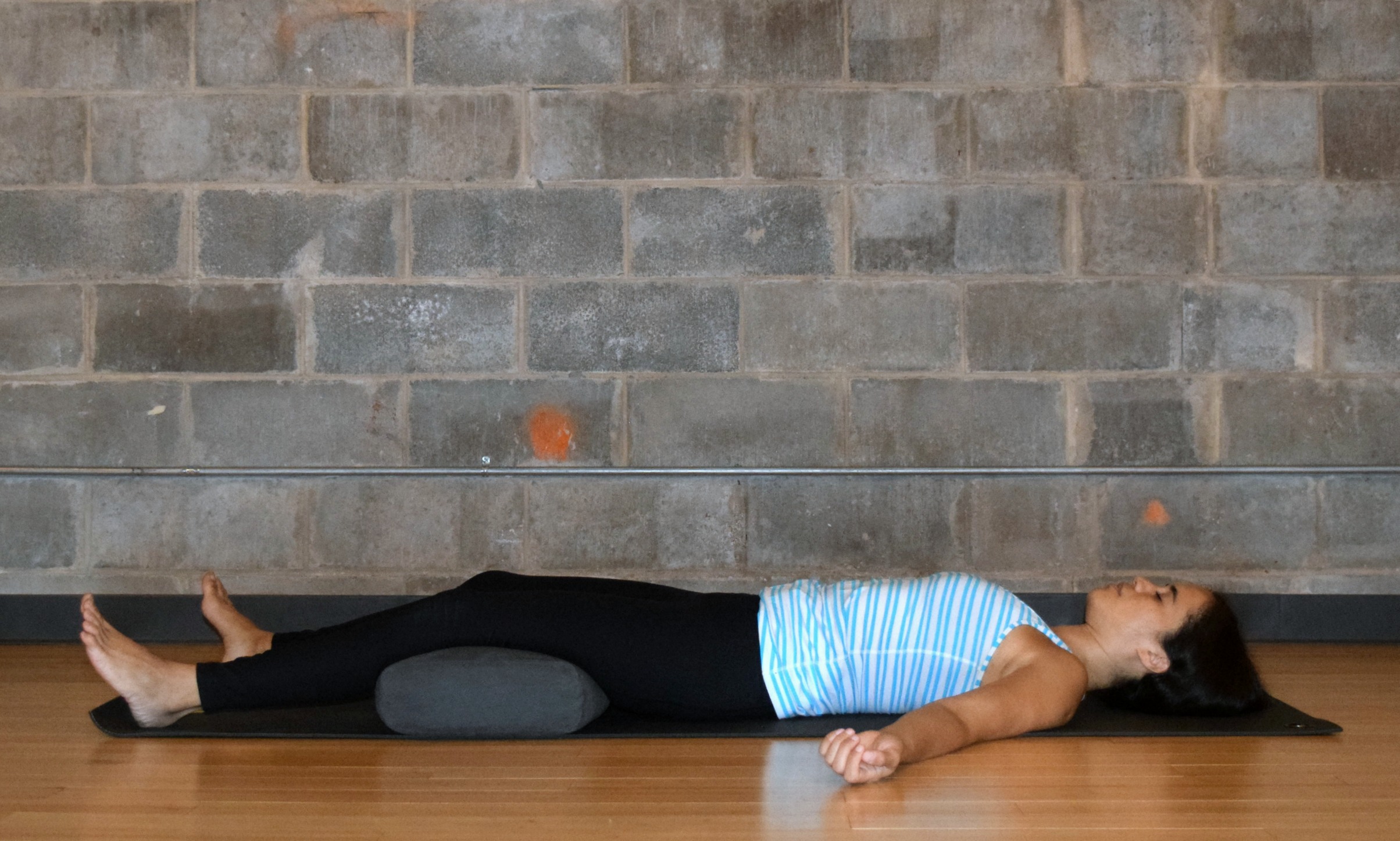 SavasanaVariationsfordeeperrelaxationRestorativeYogaBolster